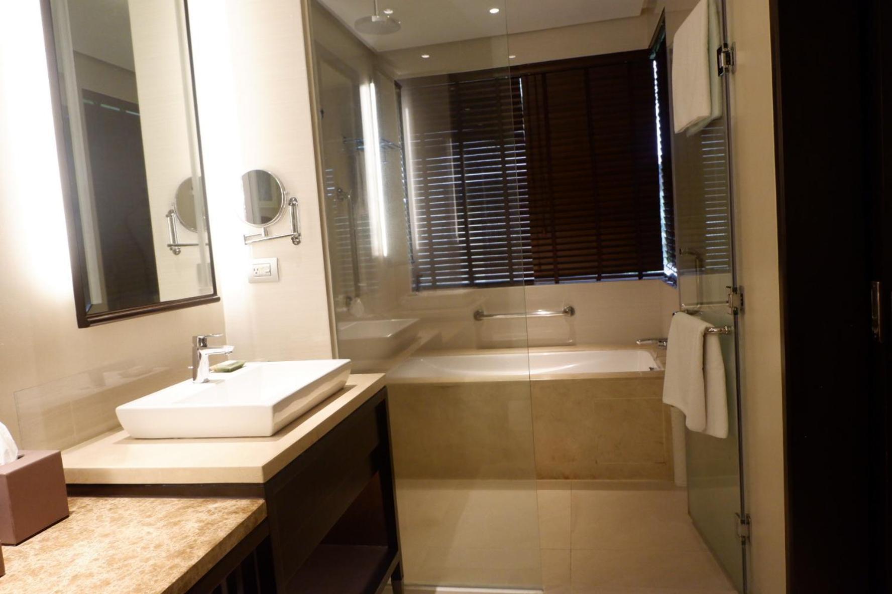Anya Resort Tagaytay Tagaytay City Extérieur photo